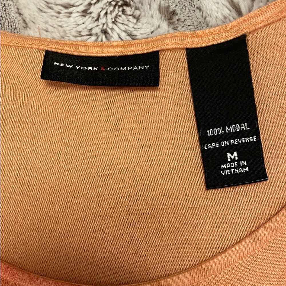 New York & Company Orange Floral Off-Shoulder Top - Picture 4 of 5